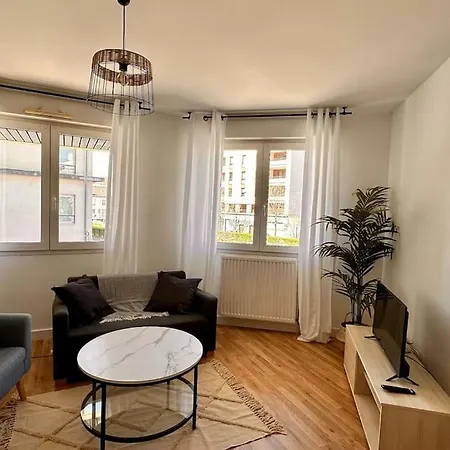 • T2 Fraternite • Hostisy Apartment Villeurbanne